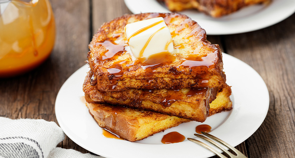 Transformez les tranches de pain ou de brioche en pain perdu