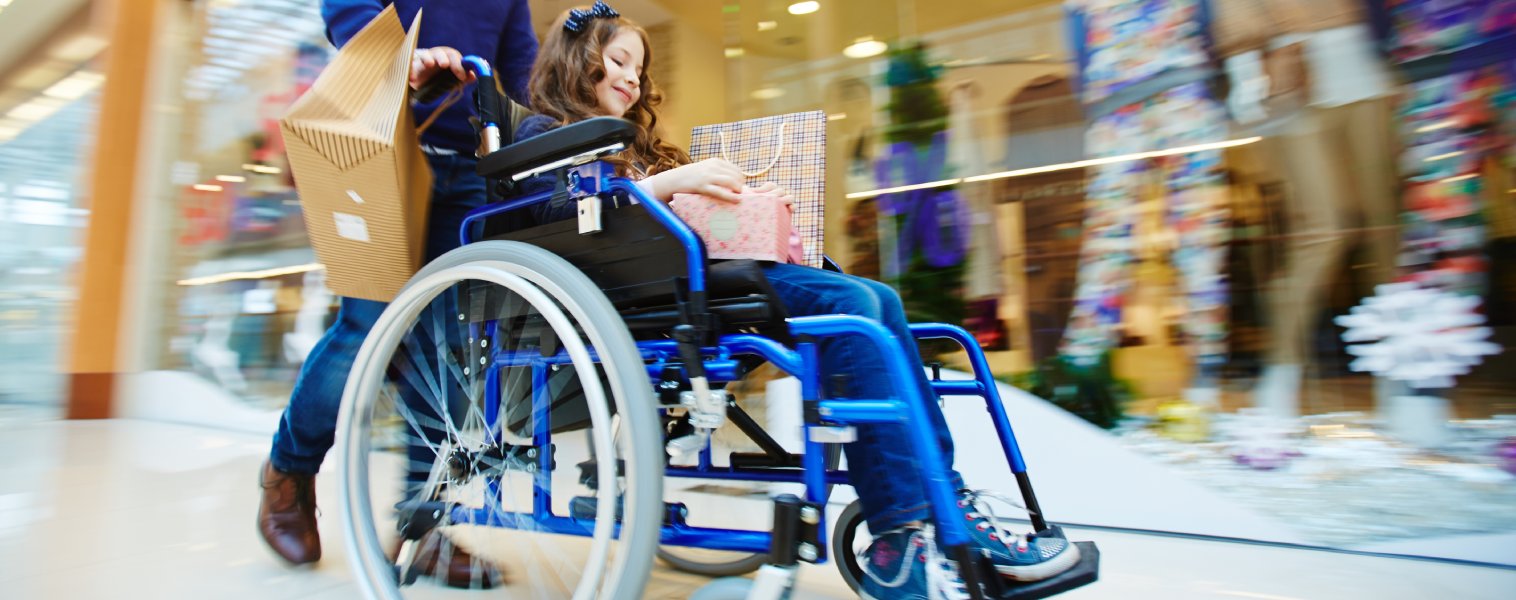 Investir dans un chariot de courses adapté aux enfants handicapés