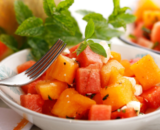 Salade melon, feta et pastèque